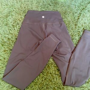 Lululemon Wunder Under Leggings